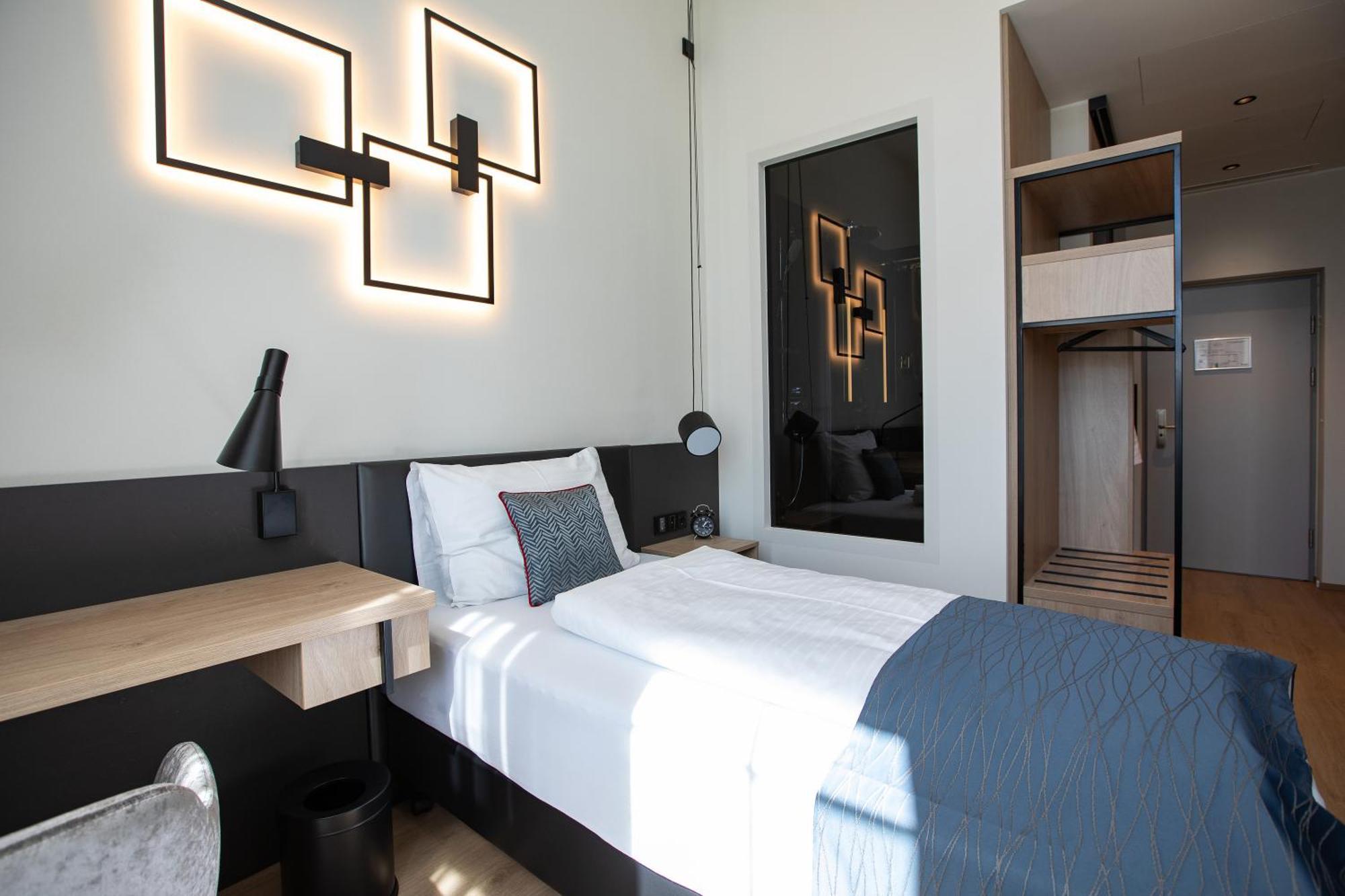 Boehlerstern Hotel 4*